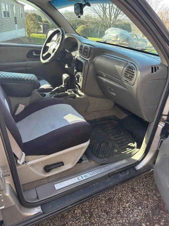 2006 Chevrolet Trailblazer - Image 3 of 15