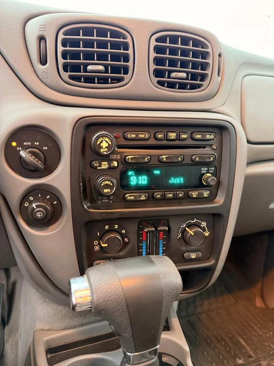2006 Chevrolet Trailblazer - Image 16 of 16