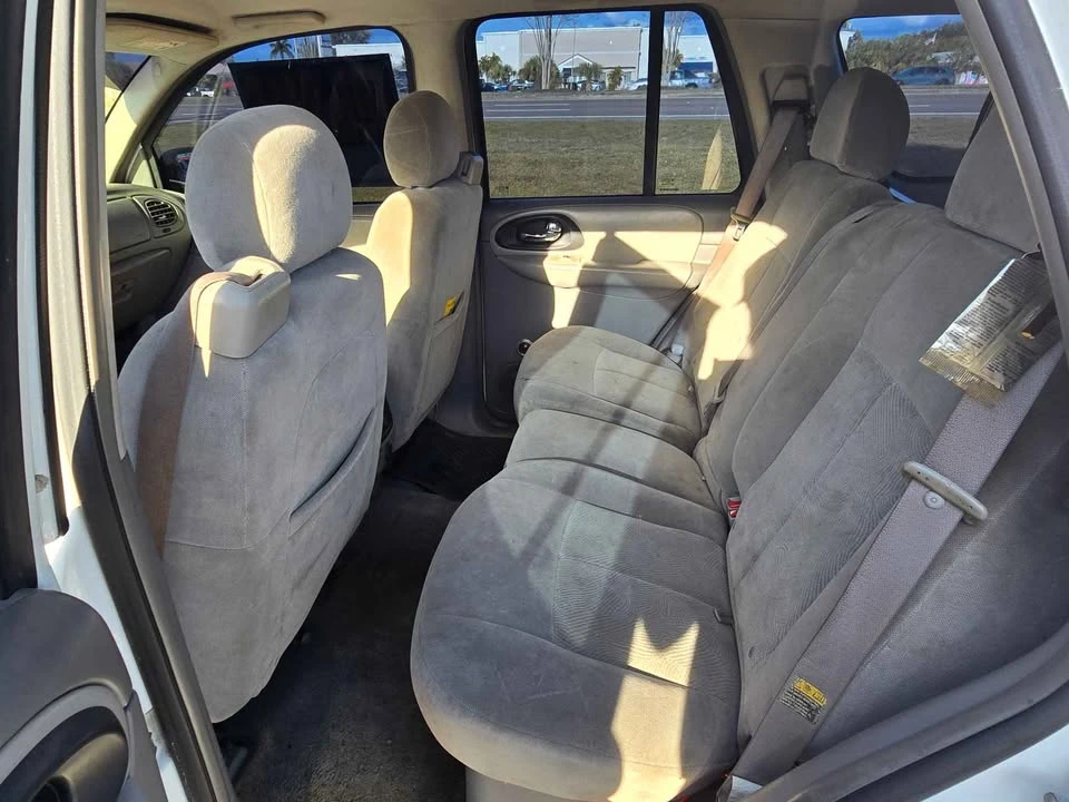 2006 Chevrolet Trailblazer - Image 11 of 17