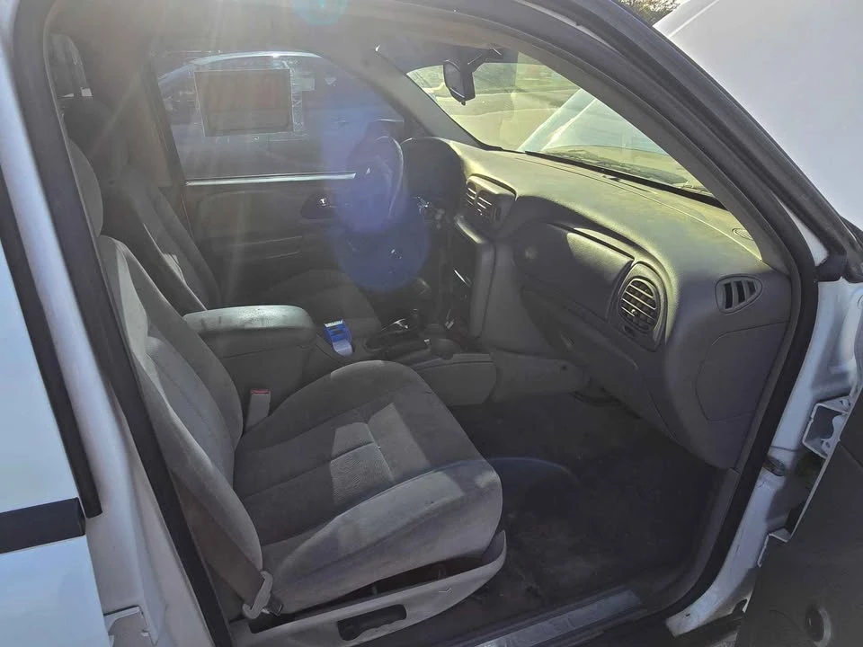 2006 Chevrolet Trailblazer - Image 9 of 17