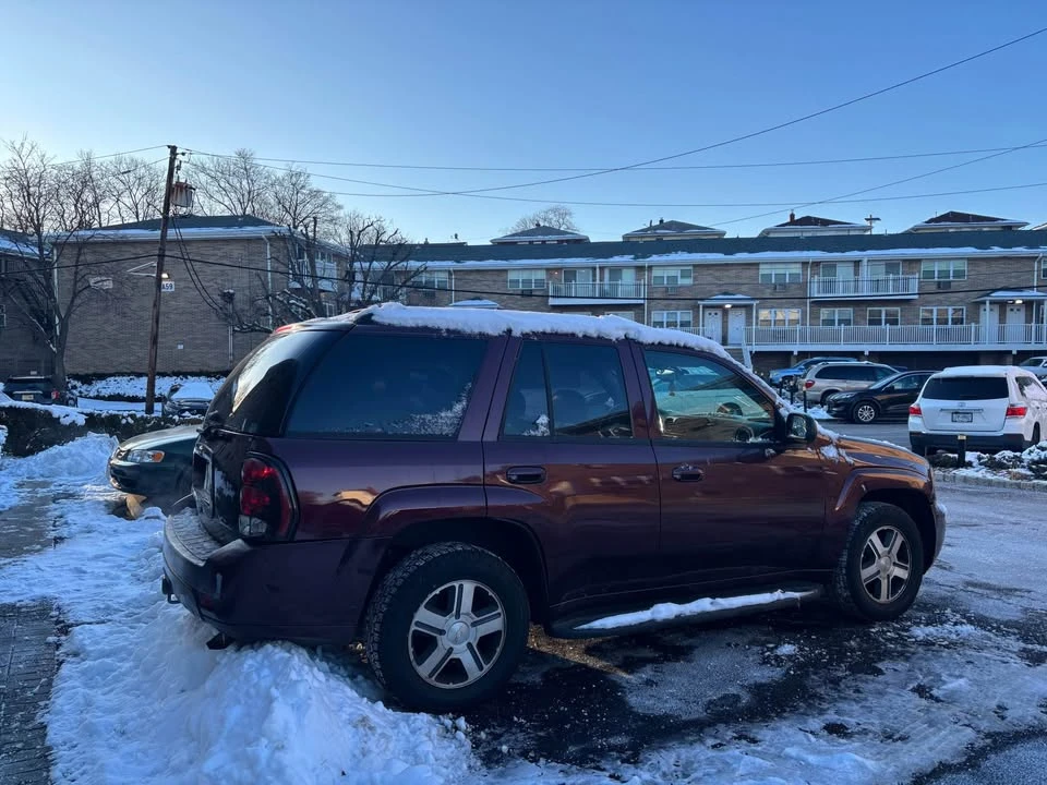 2006 Chevrolet Trailblazer - Image 2 of 13