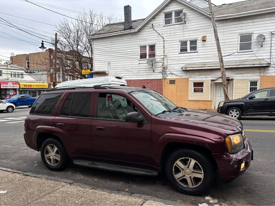 2006 Chevrolet Trailblazer - Image 9 of 13