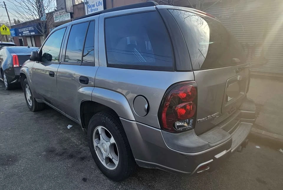 2006 Chevrolet Trailblazer - Image 4 of 9