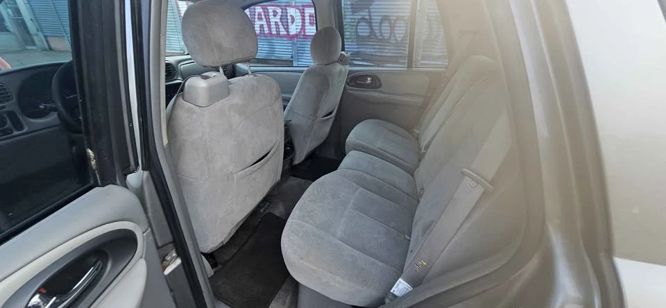 2006 Chevrolet Trailblazer - Image 7 of 9