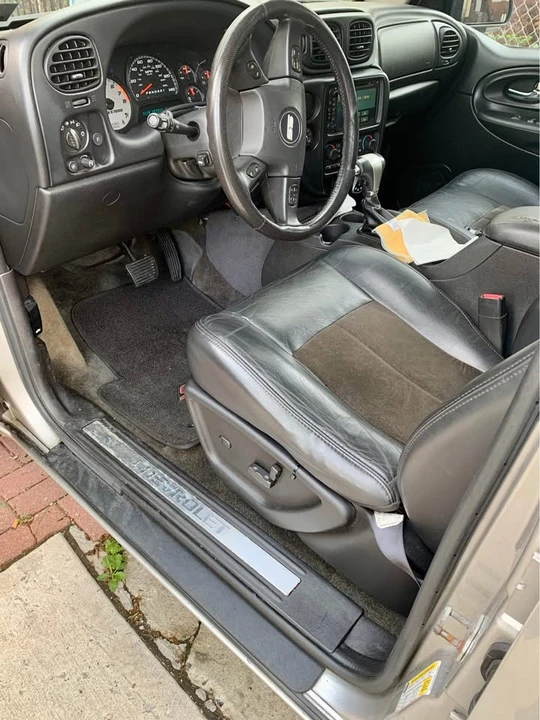 2006 Chevrolet Trailblazer - Image 10 of 13