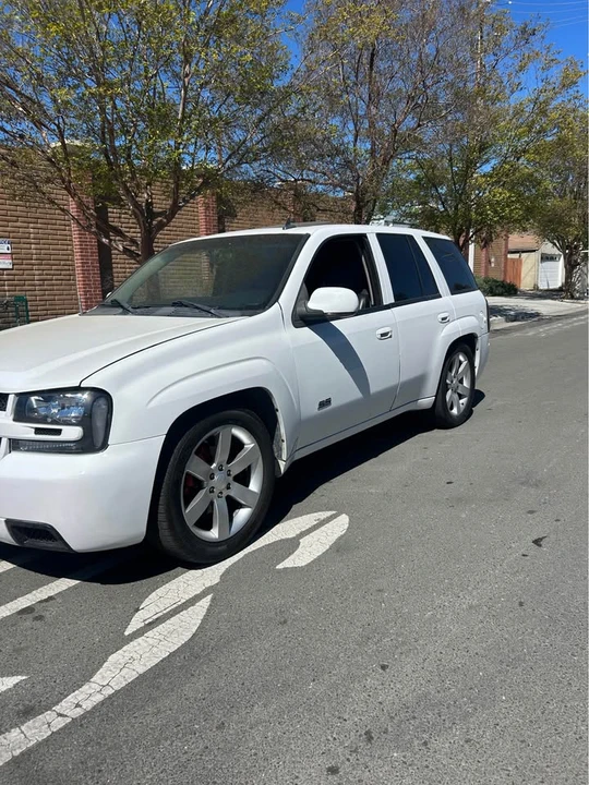 2006 Chevrolet Trailblazer - Image 2 of 7
