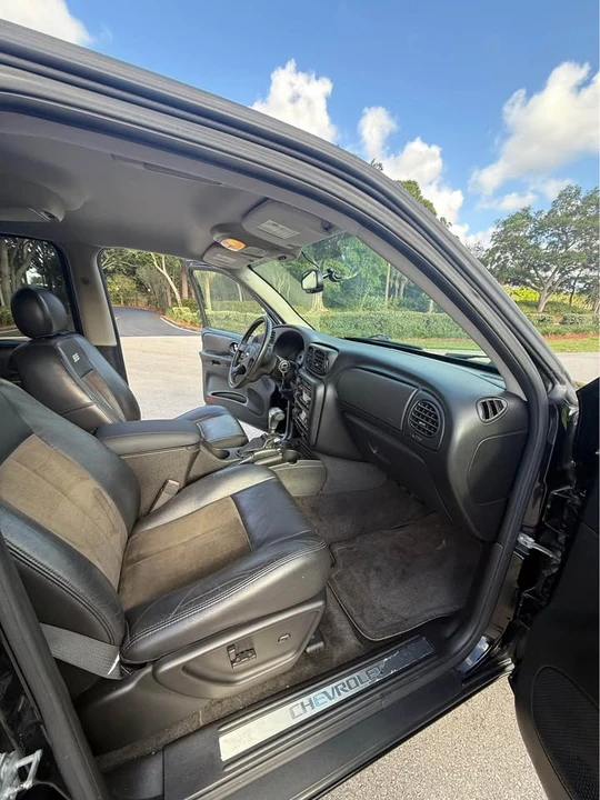 2006 Chevrolet Trailblazer - Image 17 of 19