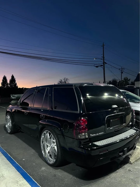 2006 Chevrolet Trailblazer - Image 2 of 5