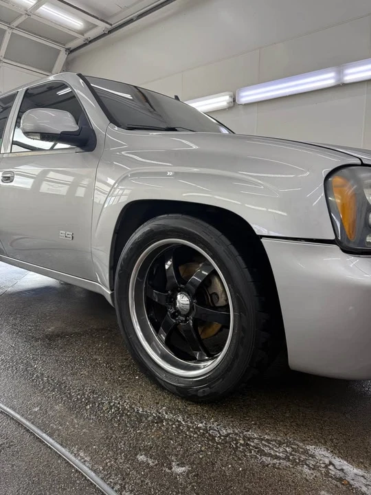 2006 Chevrolet Trailblazer - Image 2 of 9