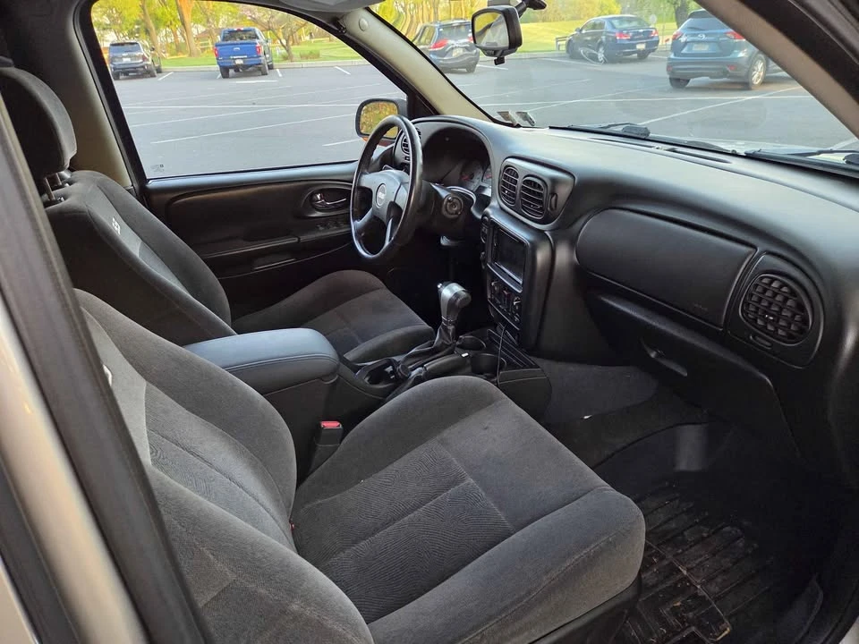 2006 Chevrolet Trailblazer - Image 6 of 7