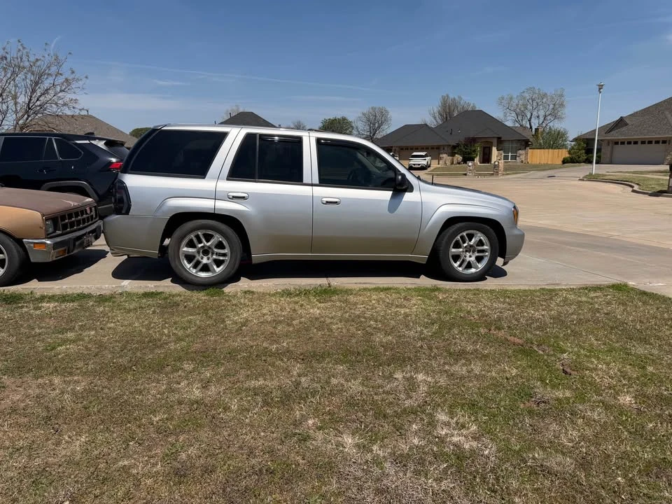 2006 Chevrolet Trailblazer - Image 2 of 8