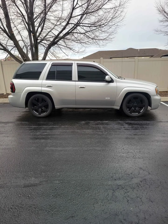 2006 Chevrolet Trailblazer - Image 2 of 11