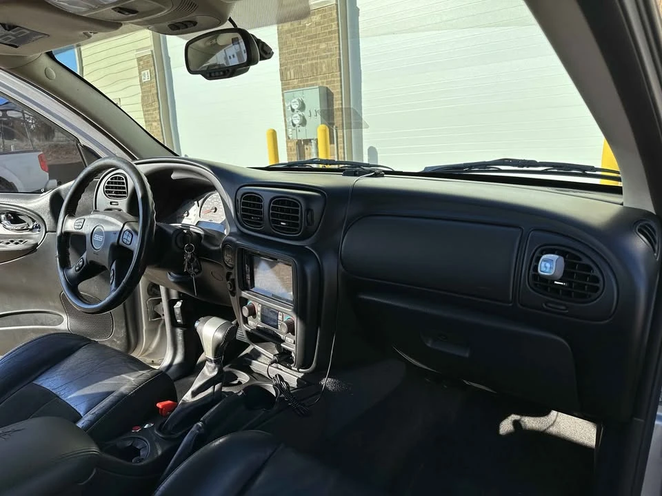2006 Chevrolet Trailblazer - Image 11 of 13