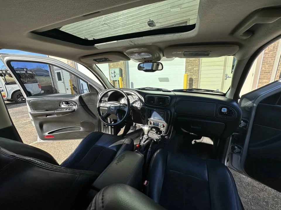 2006 Chevrolet Trailblazer - Image 10 of 13