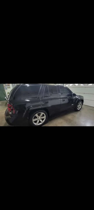 2006 Chevrolet Trailblazer - Image 2 of 3