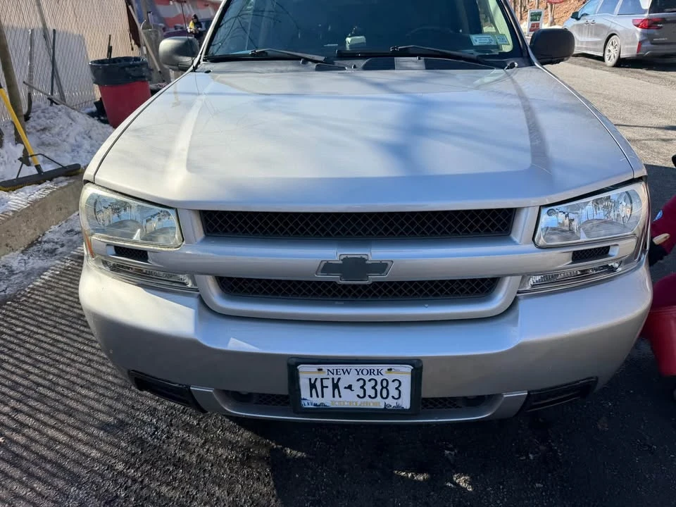 2006 Chevrolet Trailblazer - Image 2 of 4