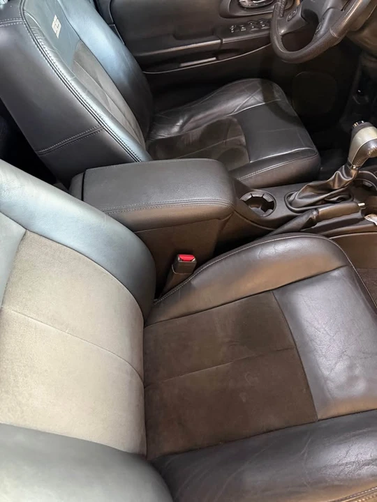 2006 Chevrolet Trailblazer - Image 16 of 17