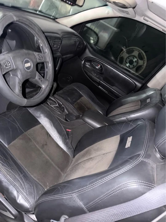 2006 Chevrolet Trailblazer - Image 10 of 12