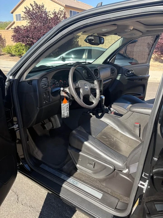 2006 Chevrolet Trailblazer - Image 16 of 17