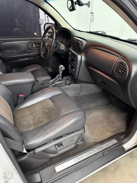 2006 Chevrolet Trailblazer - Image 9 of 13