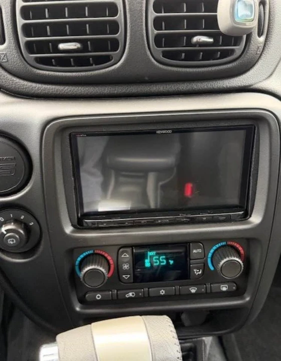 2006 Chevrolet Trailblazer - Image 12 of 17