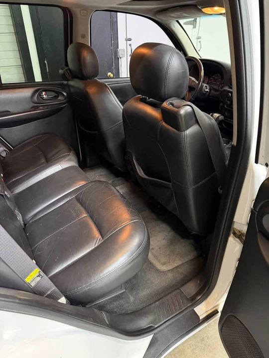 2006 Chevrolet Trailblazer - Image 8 of 13
