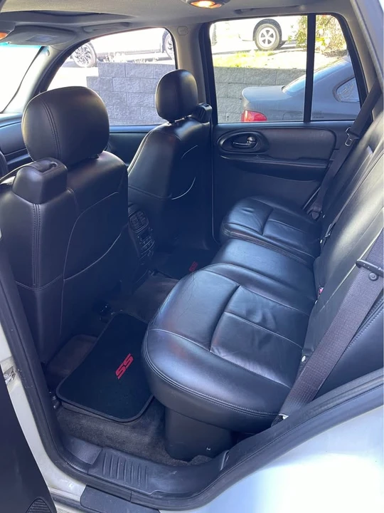 2006 Chevrolet Trailblazer - Image 9 of 12
