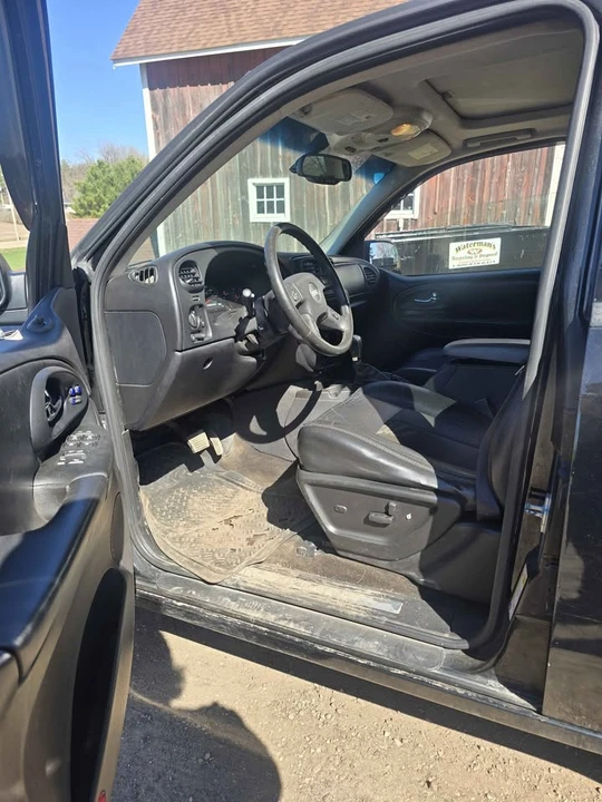 2006 Chevrolet Trailblazer - Image 11 of 16