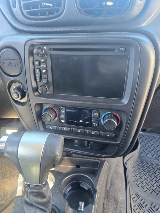 2006 Chevrolet Trailblazer - Image 16 of 16