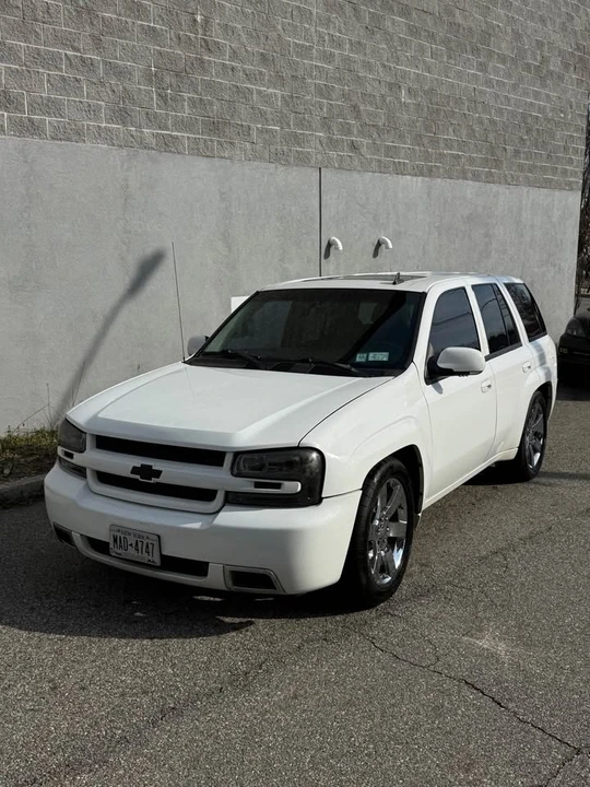 2006 Chevrolet Trailblazer - Image 2 of 19