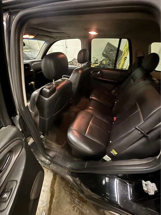2006 Chevrolet Trailblazer - Image 3 of 5