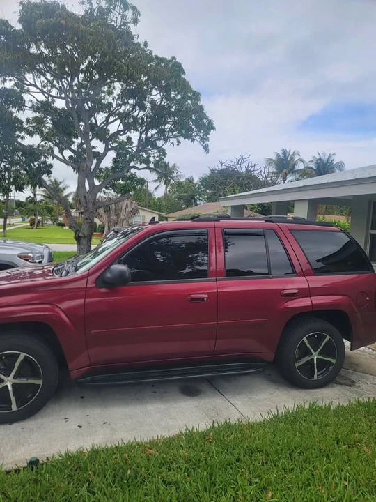2006 Chevrolet Trailblazer - Image 2 of 2