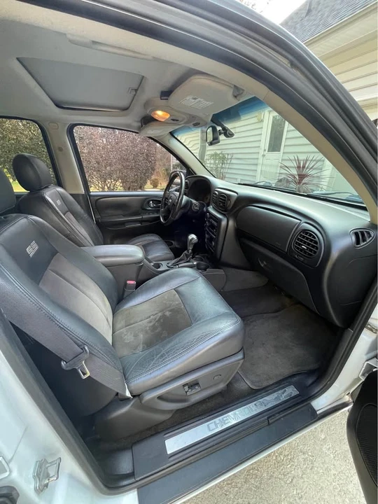 2006 Chevrolet Trailblazer - Image 5 of 10