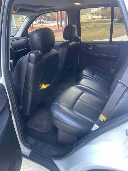 2006 Chevrolet Trailblazer - Image 9 of 10