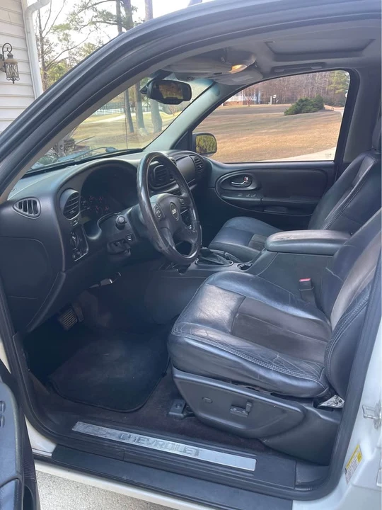 2006 Chevrolet Trailblazer - Image 10 of 10