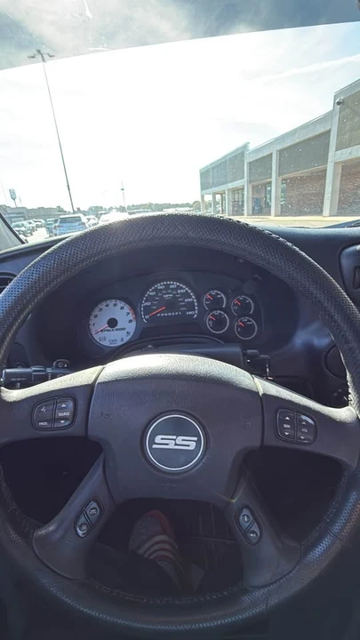 2006 Chevrolet Trailblazer - Image 8 of 8