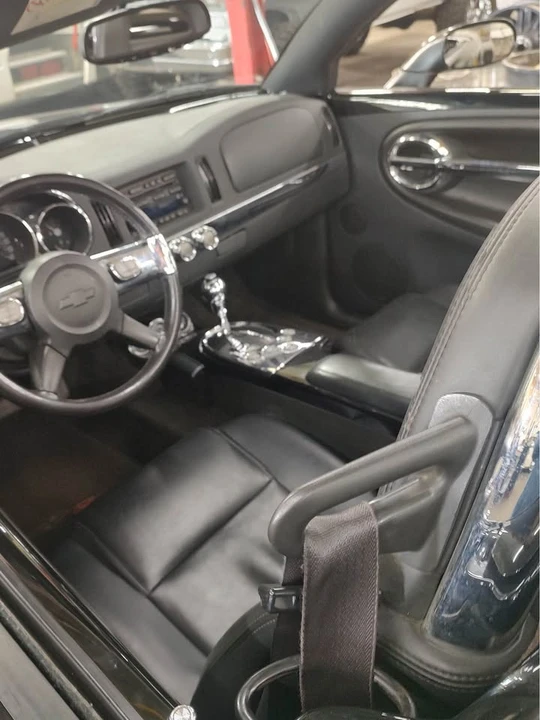2006 Chevrolet SSR - Image 4 of 5