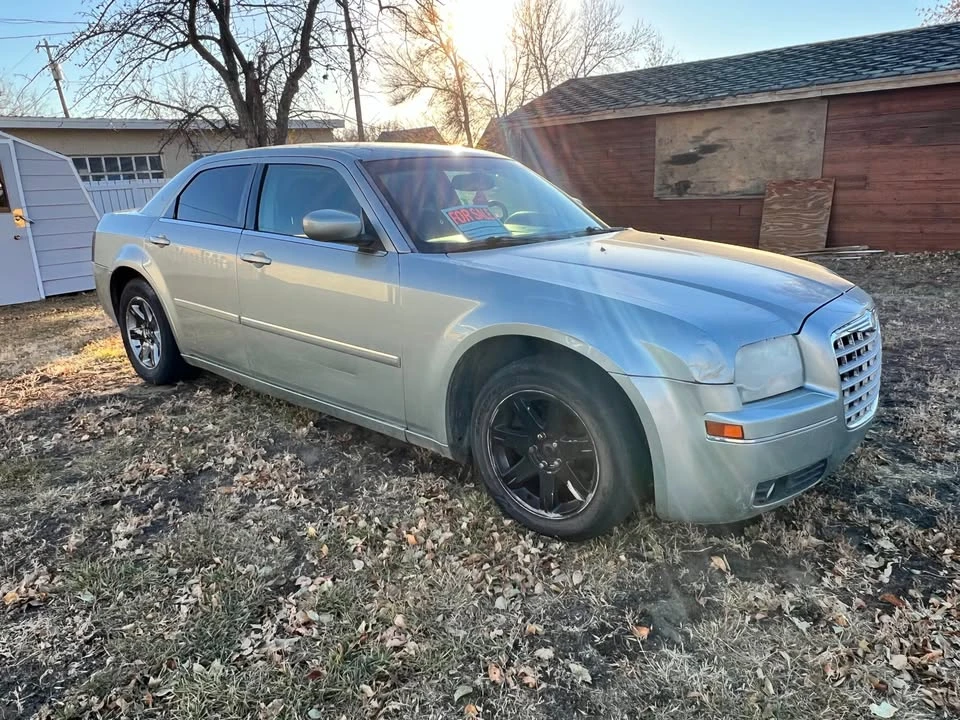 2006 Chrysler - Image 4 of 11