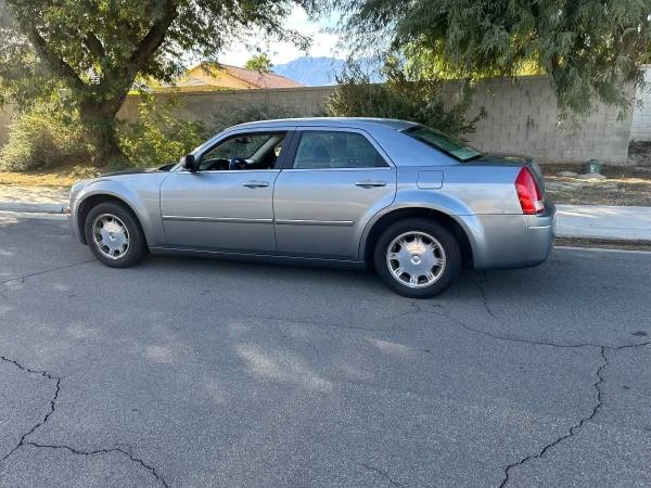 2006 Chrysler 300 (2005-2023) - Image 4 of 7