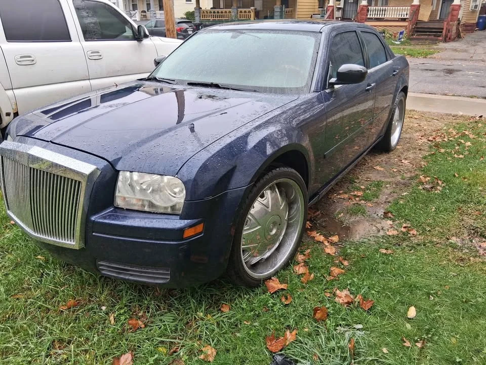 2006 Chrysler 300 (2005-2023) - Image 6 of 7