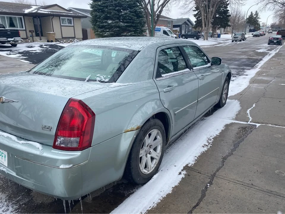 2006 Chrysler 300 (2005-2023) - Image 3 of 9