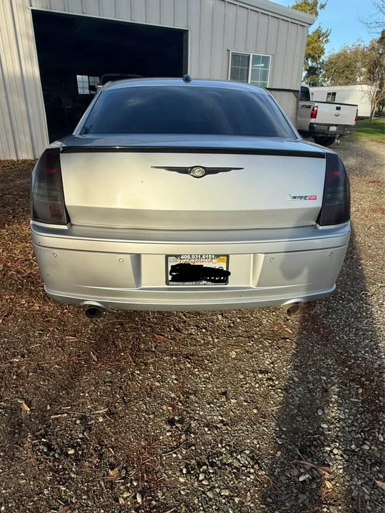 2006 Chrysler 300 (2005-2023) - Image 4 of 10