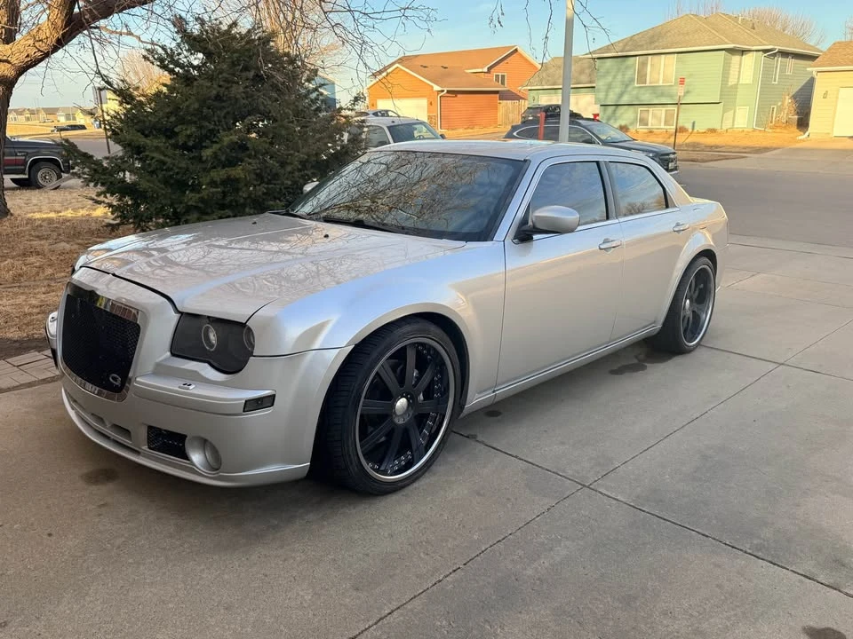 2006 Chrysler 300 (2005-2023) - Image 8 of 12