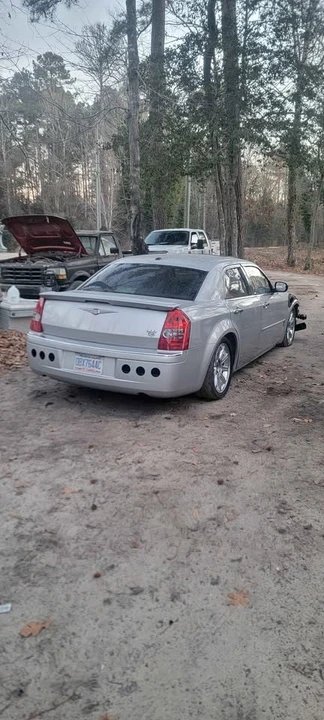 2006 Chrysler 300 (2005-2023) - Image 6 of 7