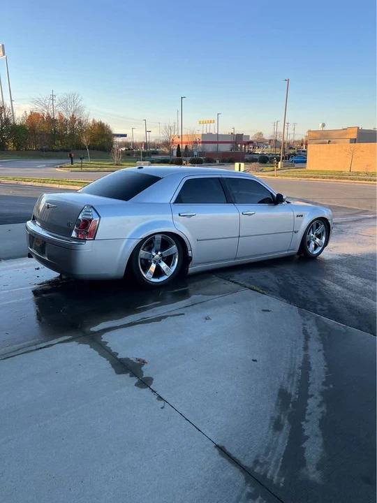 2006 Chrysler 300 (2005-2023) - Image 4 of 11