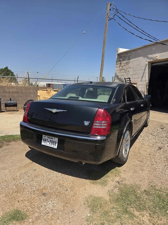 2006 Chrysler - Image 4 of 13