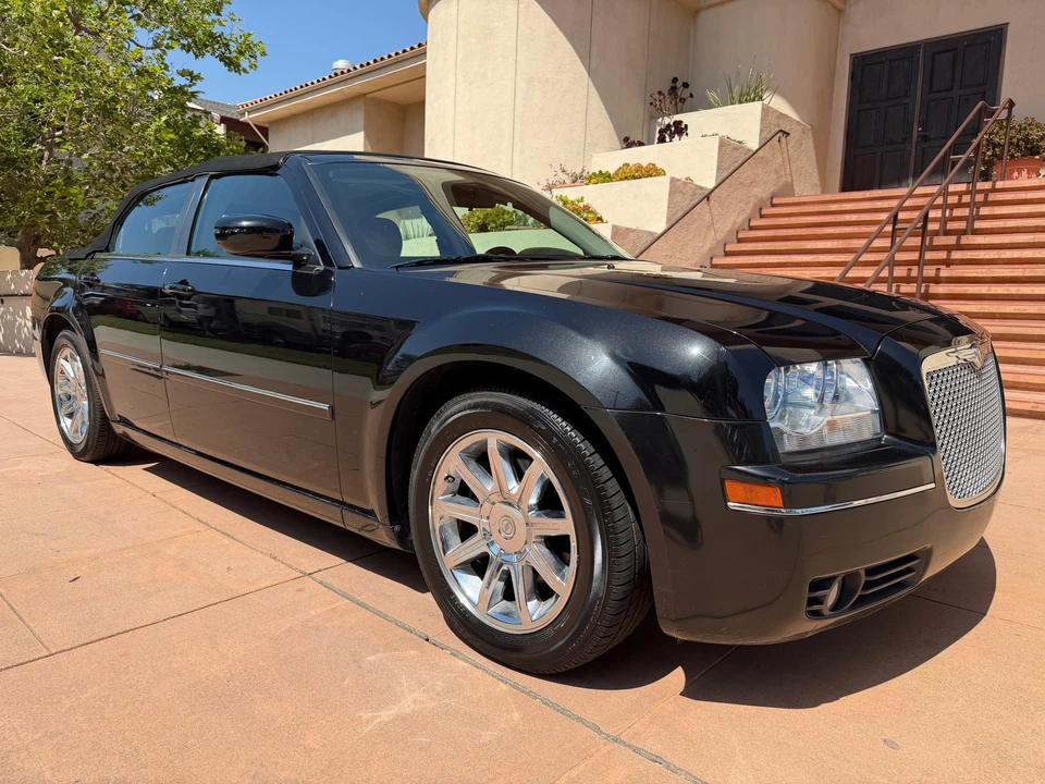 2006 Chrysler 300 (2005-2023) - Image 15 of 31