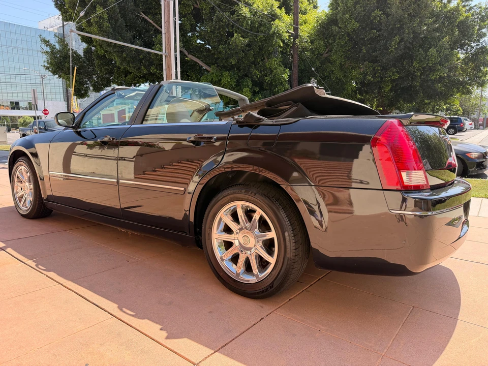 2006 Chrysler 300 (2005-2023) - Image 8 of 31