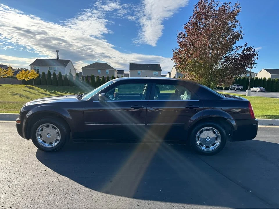 2006 Chrysler 300 (2005-2023) - Image 5 of 12
