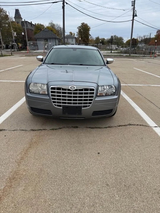 2006 Chrysler 300 (2005-2023) - Image 3 of 9